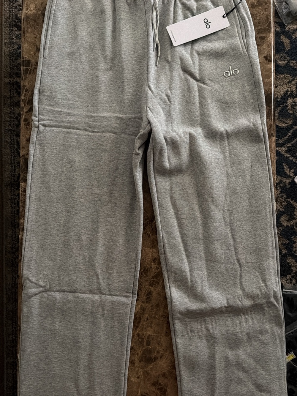 ALO Yoga Men's Light Grey Fleece Joggers